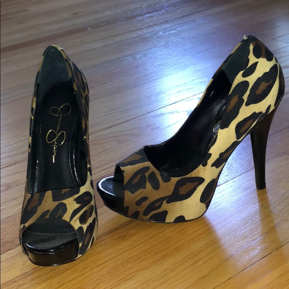 Jessica Simpson leopard heels